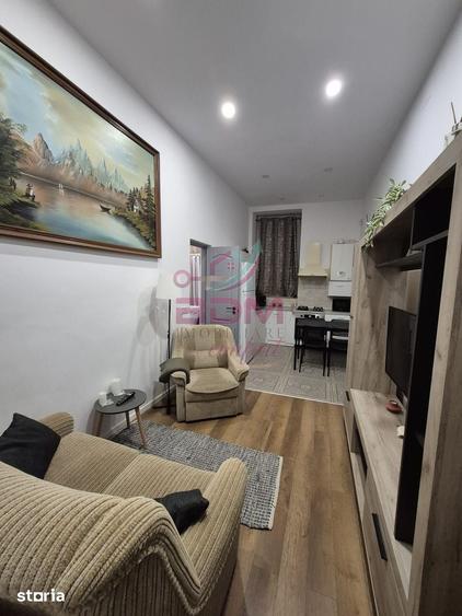Apartament cu 3 camere semidecomandat în Central