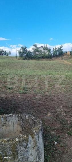 Casă cu 4 camere decomandat în Bădeni