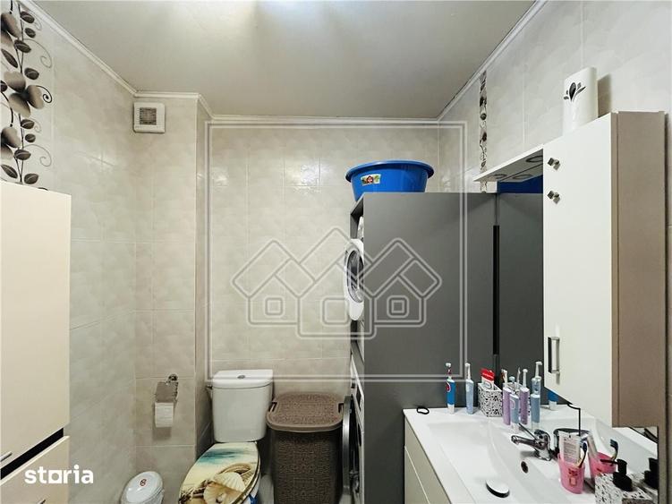 Apartament cu 3 camere în Șelimbăr
