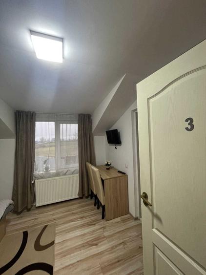 Casă cu 4 camere în Uriu