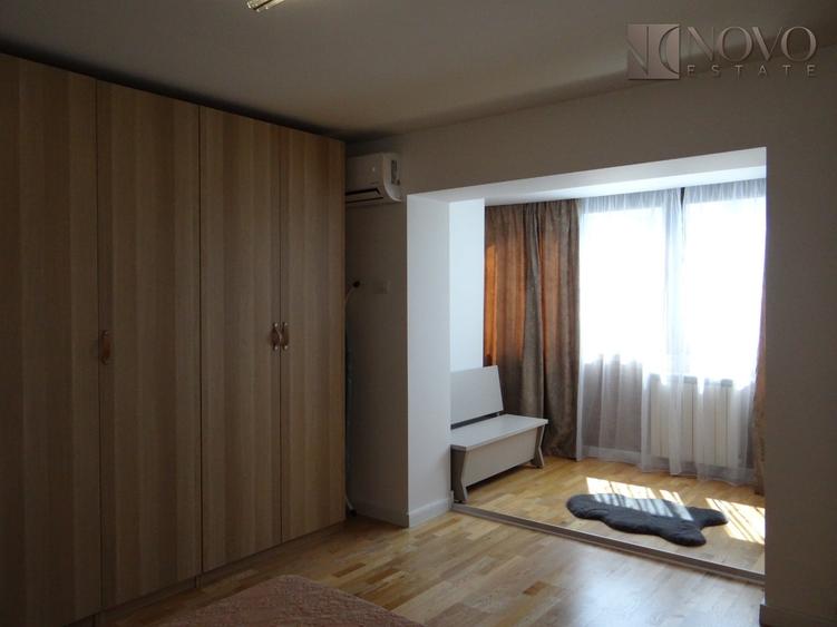 Apartament cu 3 camere semidecomandat, mobilat în P-ța Muncii