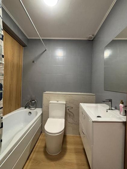Garsonieră decomandată în Valea Adâncă