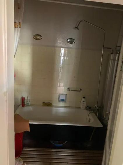 Casă cu 3 camere în Central