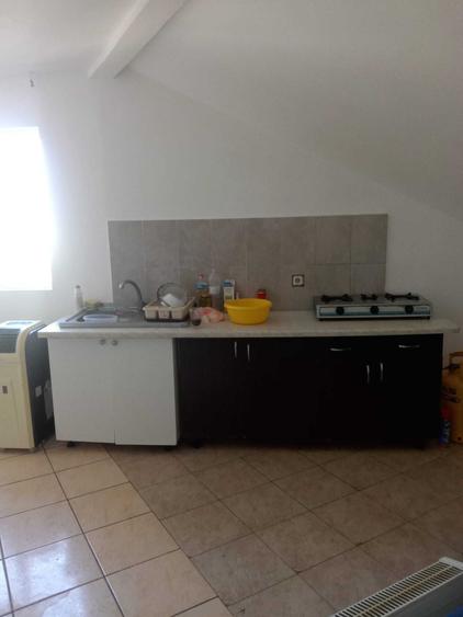 Casă cu 4 camere în Pantelimon