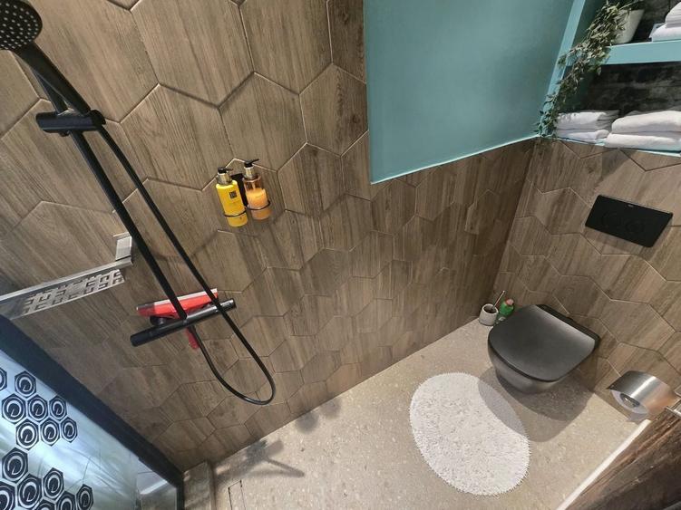 Apartament cu 3 camere decomandat în Ultracentral