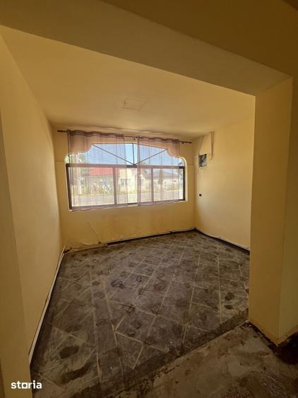 Spațiu comercial, de 700 mp, în Corod