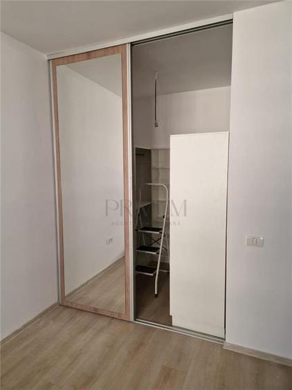 Apartament cu 2 camere decomandat în Torontalului