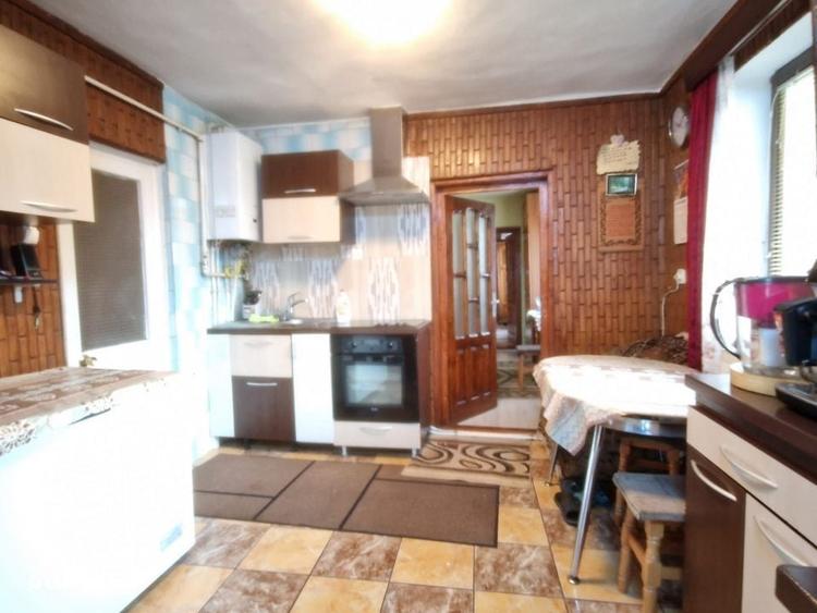 Casă cu 2 camere cu Teren 800 Mp în Industrial