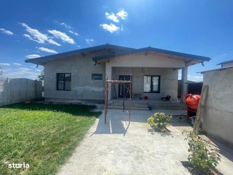 Casă cu 4 camere în Central
