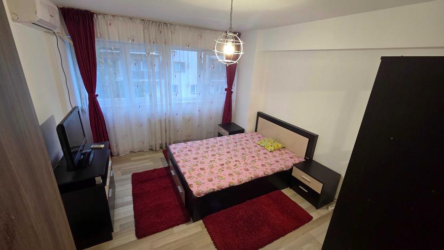Apartament cu 2 camere semidecomandat în Roșu