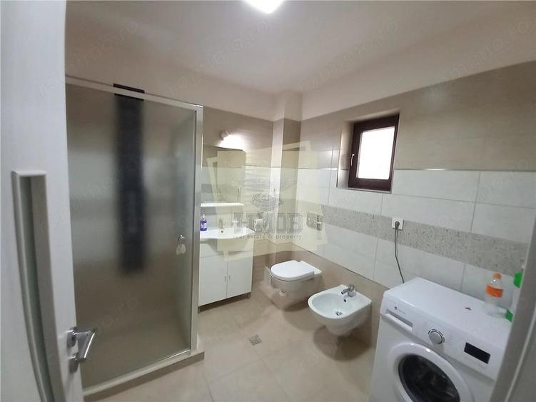 Casă cu 5 camere cu Teren 300 Mp în Central