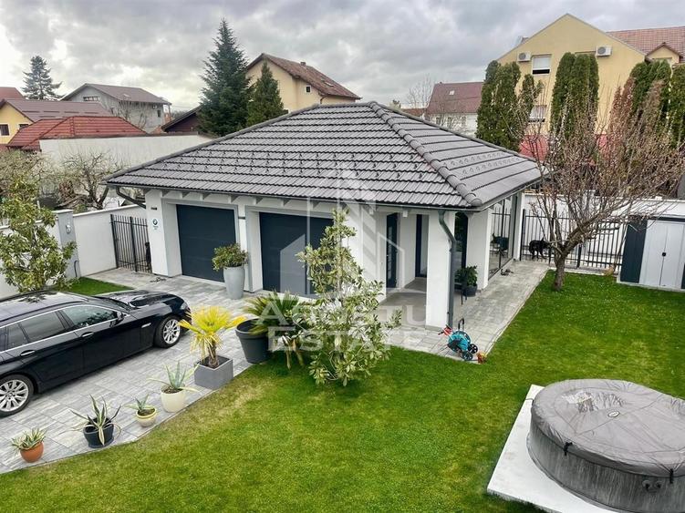 Casă individuală cu 6 camere cu Canalizare în Crișan