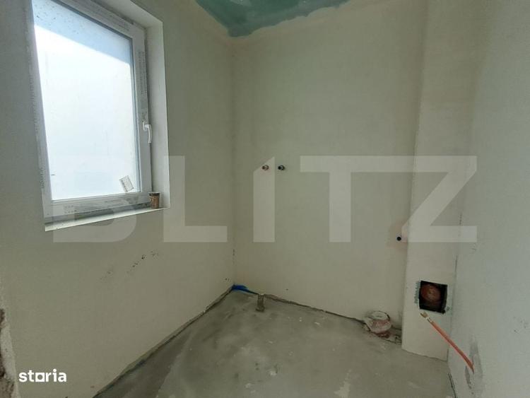 Casă cu 4 camere în Livezeni
