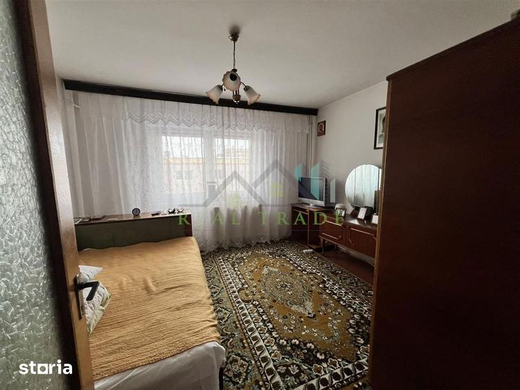 Apartament cu 3 camere decomandat, mobilat în Dârste