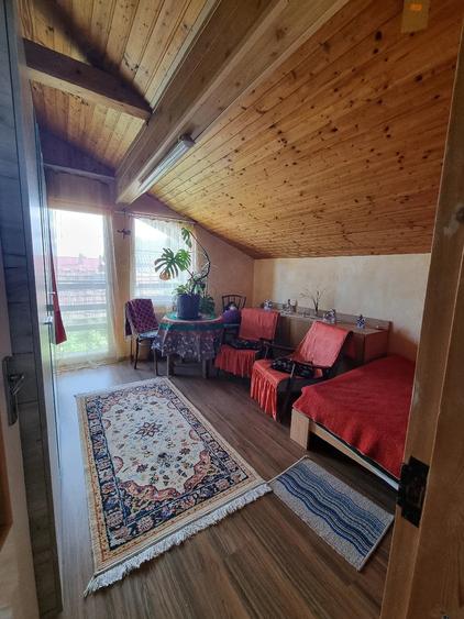 Casă cu Teren 1200 Mp în Central