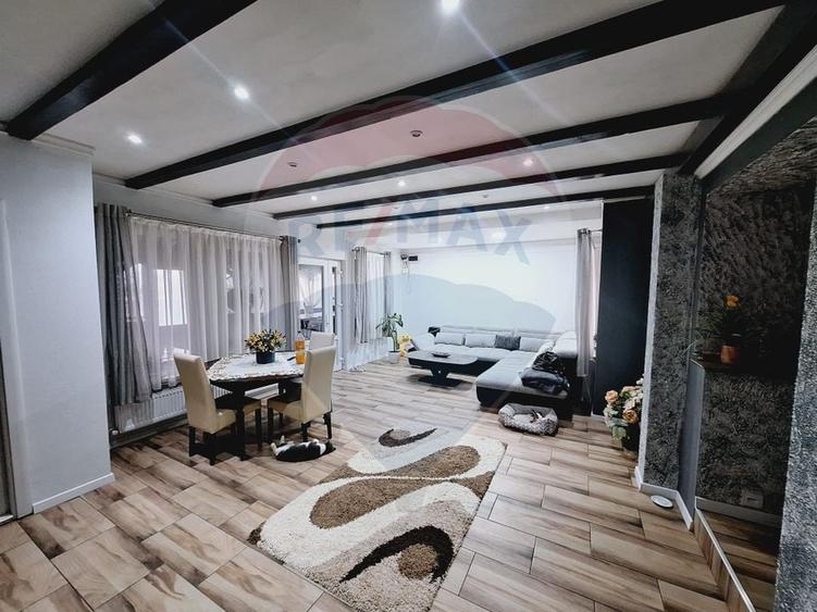 Casă cu 3 camere cu Teren 1262 Mp în Hidișelu de Sus