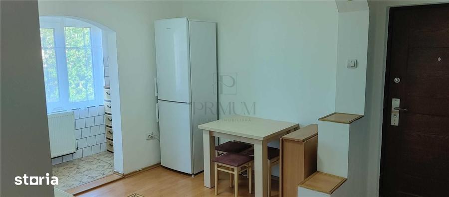Apartament cu 2 camere decomandat în Sud