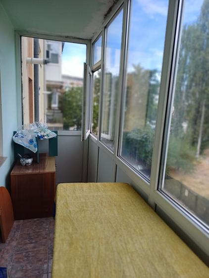 Apartament cu 2 camere semidecomandat în 1 Mai