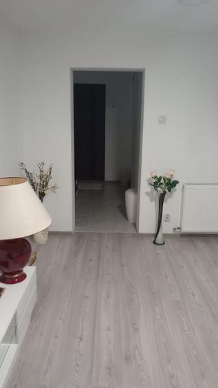 Apartament cu 3 camere semidecomandat în Gheorgheni