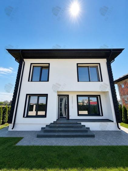 Casă individuală cu 4 camere cu Teren 360 Mp în Berceni
