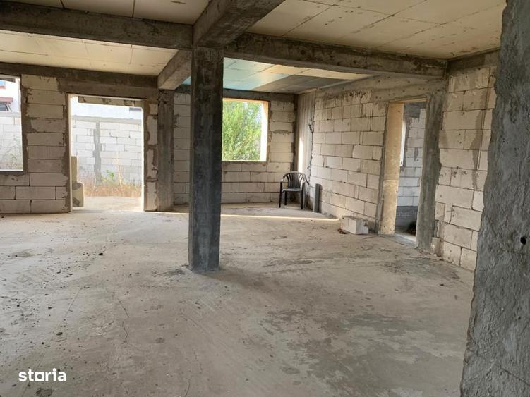 Vila Ovidiu zona Academia Hagi - 11