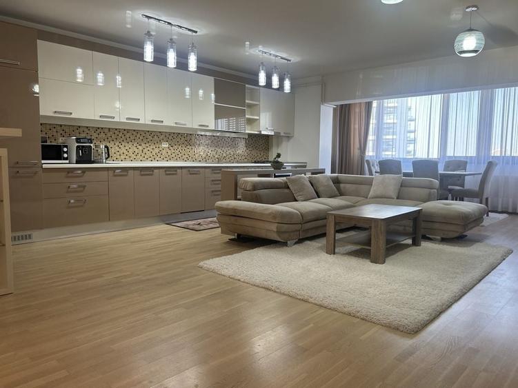 Apartament cu 3 camere decomandat în Herăstrău