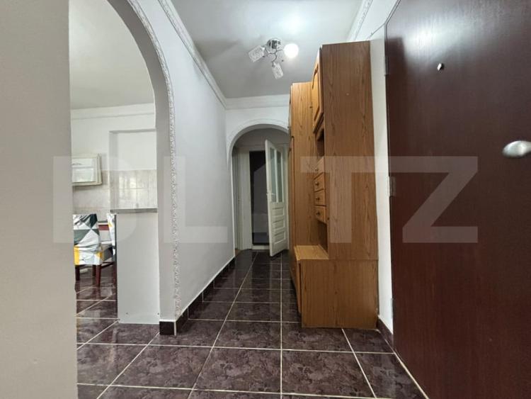 Apartament cu 2 camere decomandat în Rogerius