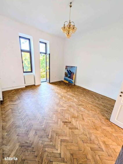 Apartament cu 3 camere decomandat în Central