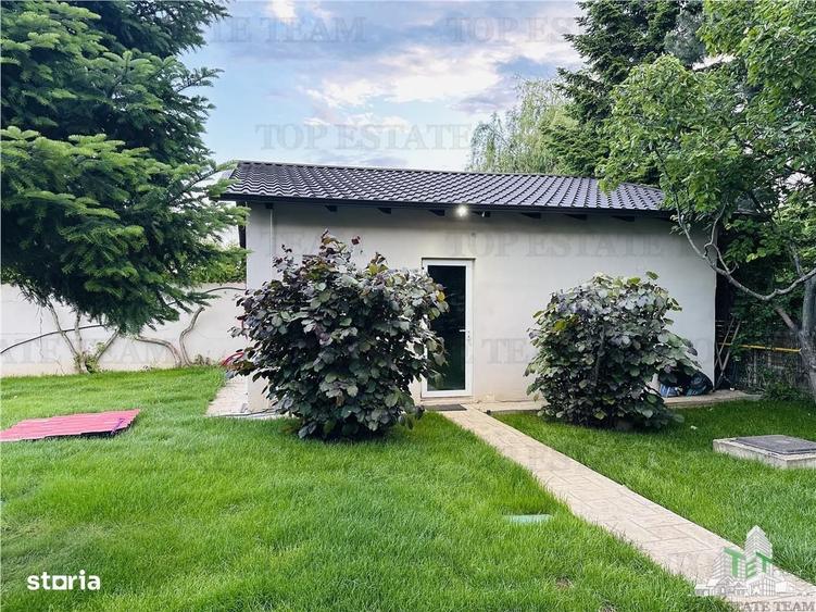 Casă cu 4 camere cu Piscina în Roșu