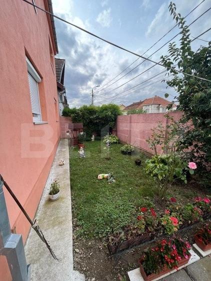 Casă individuală cu 5 camere cu Garaj în Nord