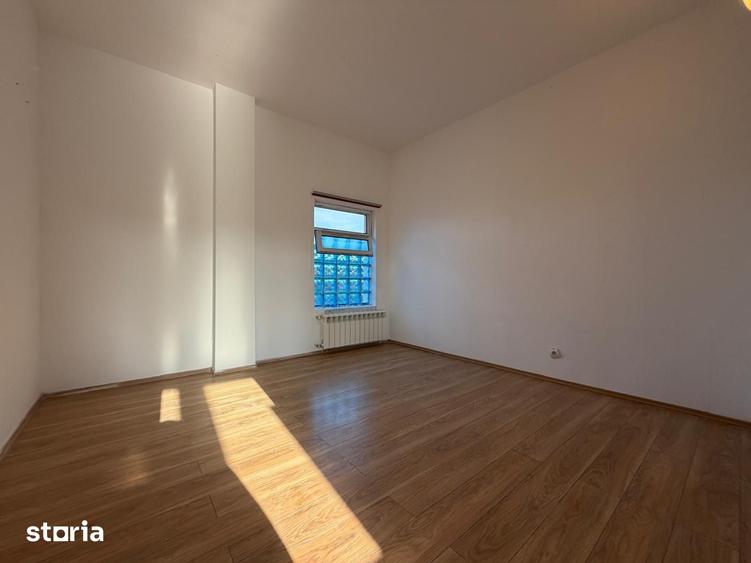 Apartament cu 3 camere decomandat în Ronaț