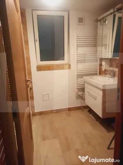 Apartament cu 8 camere nedecomandat în Iosefin