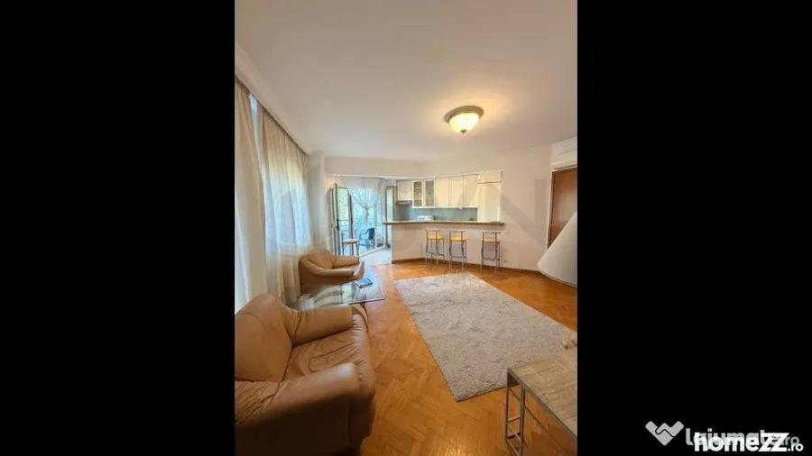 Apartament cu 3 camere semidecomandat în Primăverii