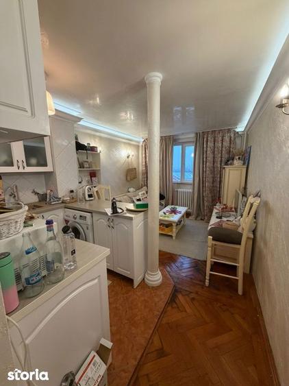 Apartament cu 2 camere decomandat în Dorobanți