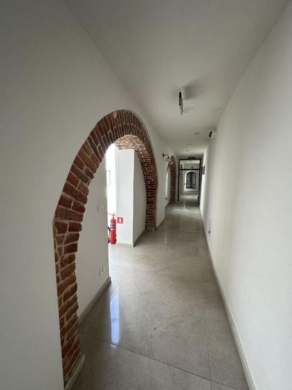 Birou, de 27.700000762939 mp, în Ultracentral