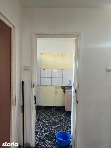 Apartament cu 3 camere decomandat în Rahova