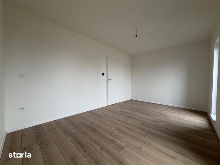 Casă cu 4 camere cu Teren 330 Mp în Șag