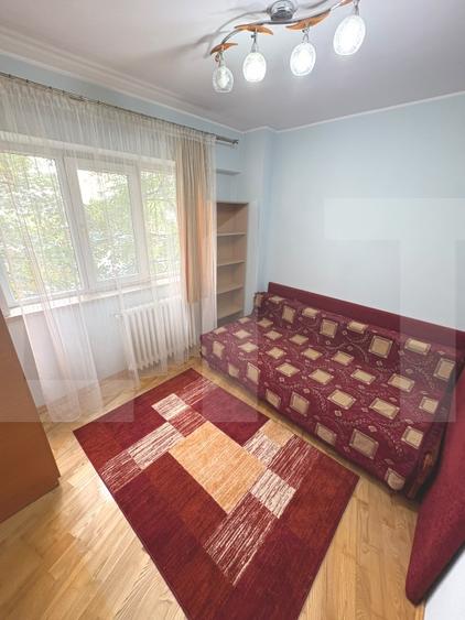 Apartament cu 4 camere decomandat, mobilat în Sud-Vest