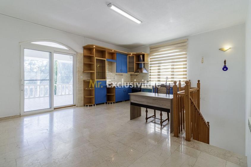 Casă individuală cu 11 camere cu Piscina în Corbeanca