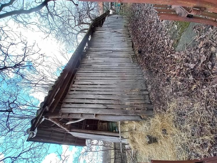Casă cu 2 camere cu Teren 3000 Mp în Drăghici