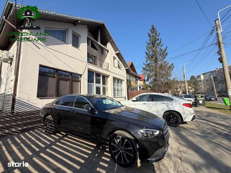 Casă cu 4 camere în Tătărași