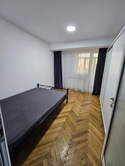 Apartament cu 2 camere decomandat în Sârbi
