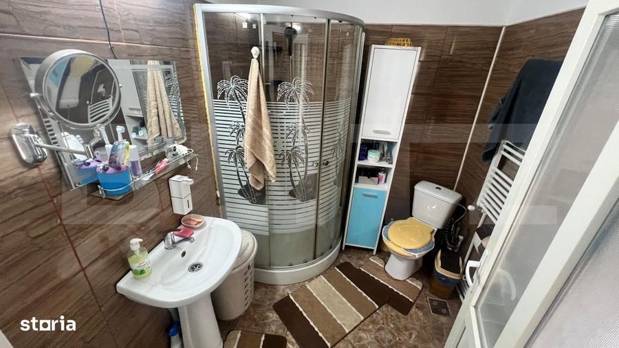 Casă cu 4 camere cu Teren 1000 Mp în Robănești