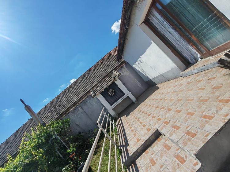Casă cu 4 camere în Bistreț
