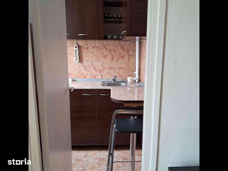 Garsonieră în Confecții
