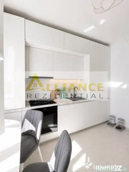 Apartament cu 4 camere decomandat în Central