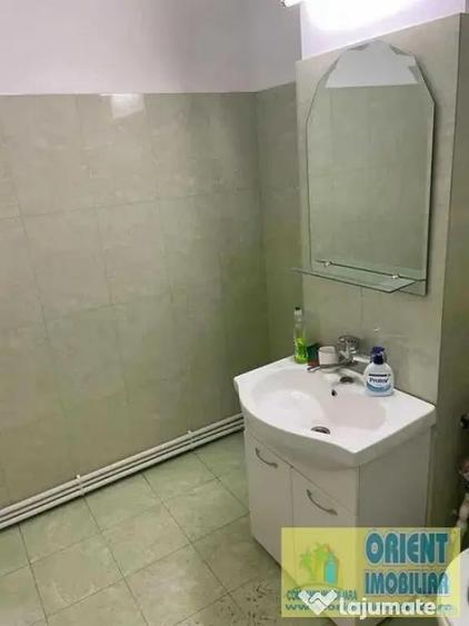 Spațiu comercial, de 61 mp, în Casa de Cultură