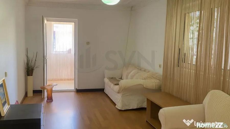 Casă cu 9 camere cu Teren 500 Mp în Băneasa