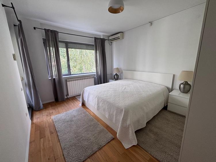 Apartament cu 4 camere decomandat, mobilat în Dorobanți