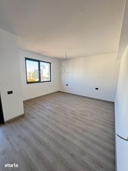 Casă cu 3 camere cu Teren 220 Mp în Central